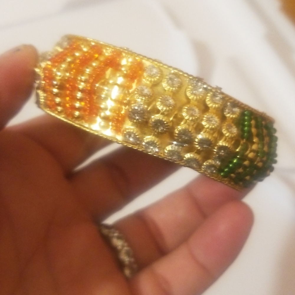 🚨🚨🚨Multi color  Bangle DM04
